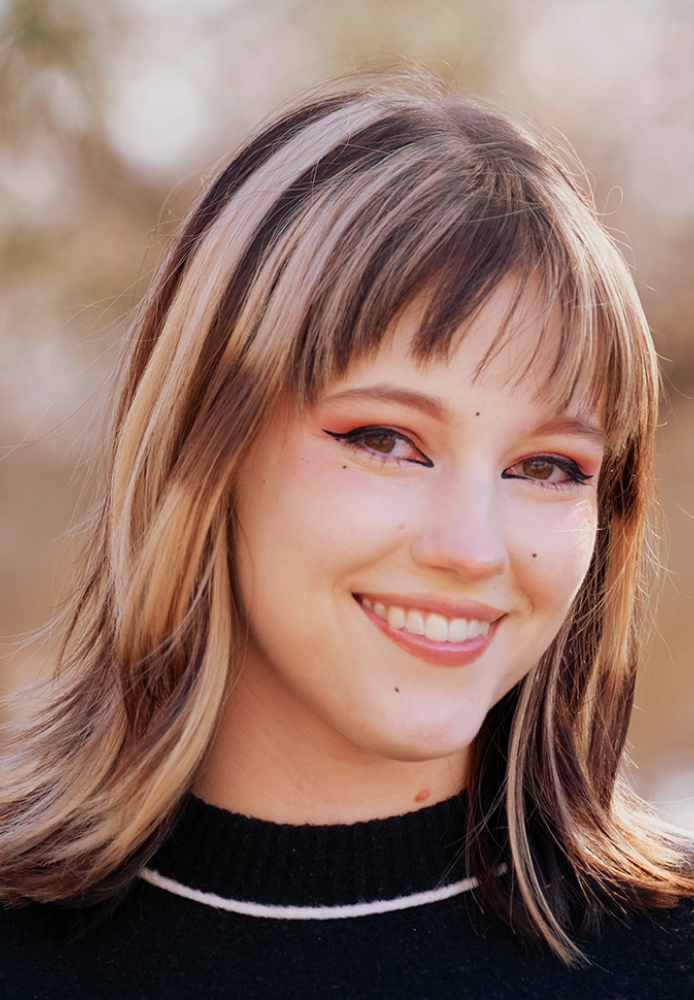 Ella B Srholez Profile Picture